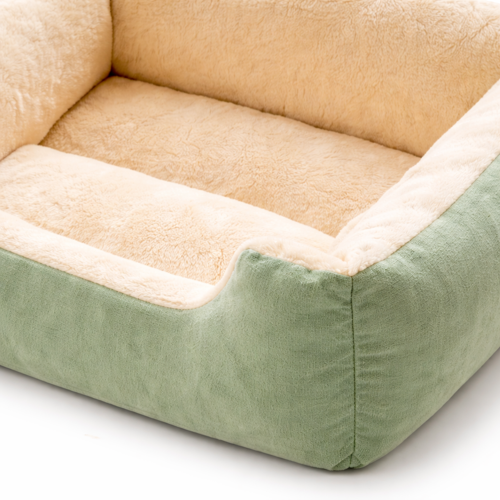 Panier rectangulaire en peluche pour chat avec rebords surélevés