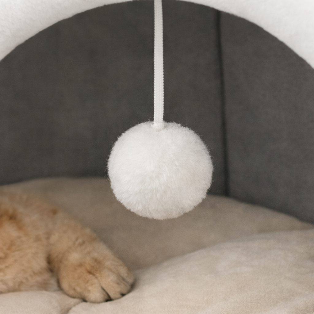 Niche Intérieure pour Chat en Tissu avec Coussin et Élément suspendu