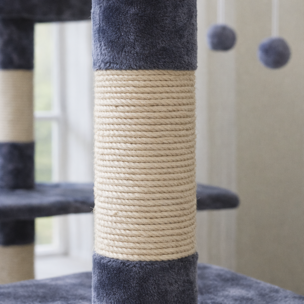 Arbre à chat 135 cm avec niche, plateformes, rampe et poteaux en sisal
