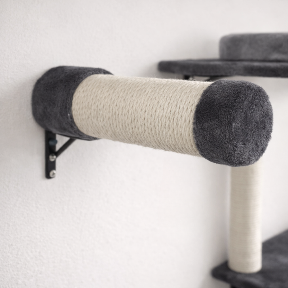Parcours mural pour chat avec plateformes, niche et hamac